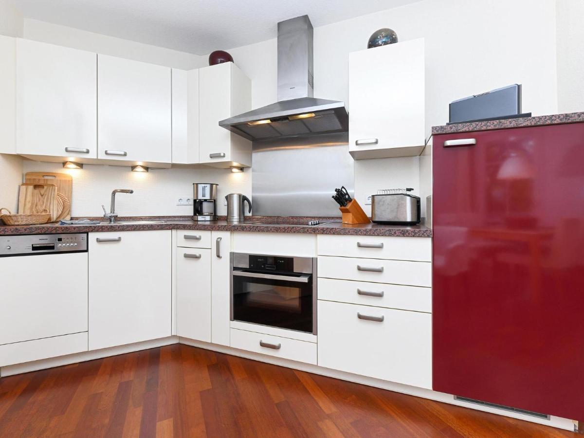 Charming Apartment On Ruegen Island With Balcony Sellin Kültér fotó